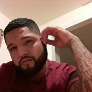 Meet your Posher, Cesar